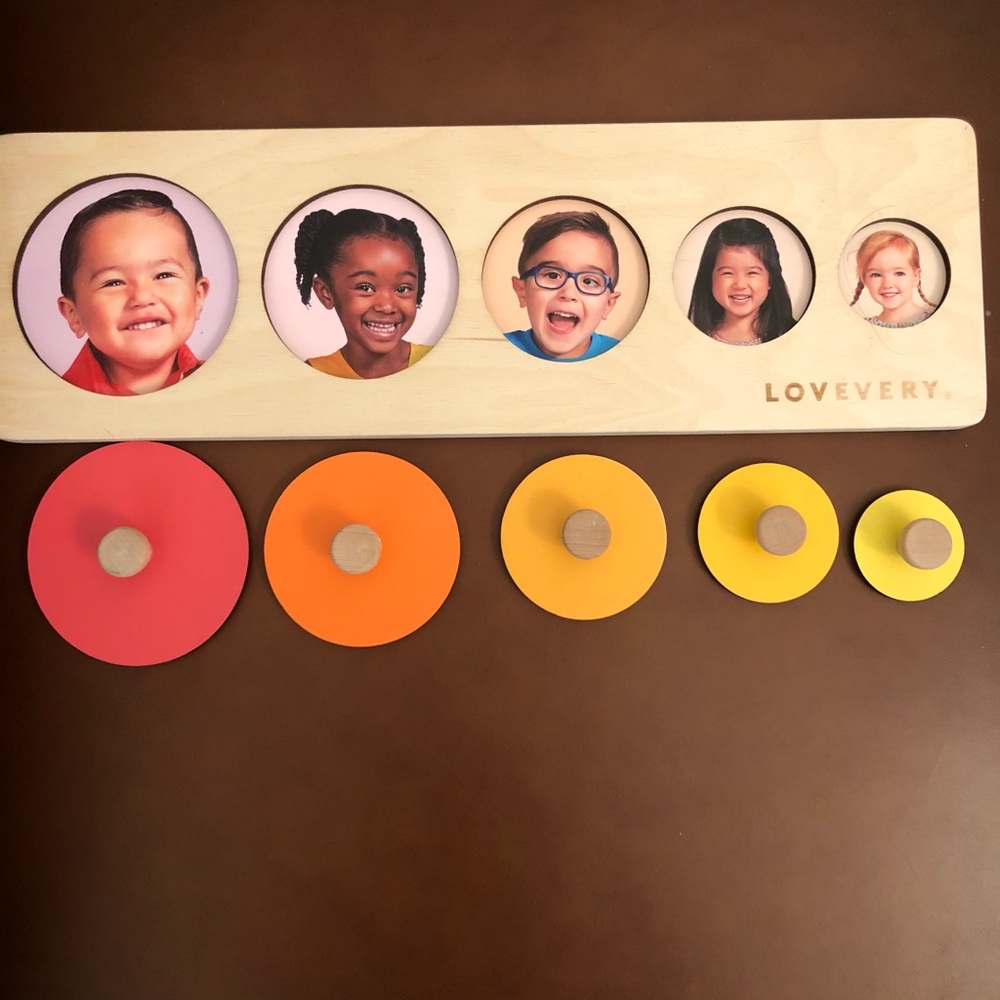 Lovevery circle of friends puzzle